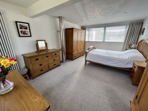 Photo 33- click for photo gallery